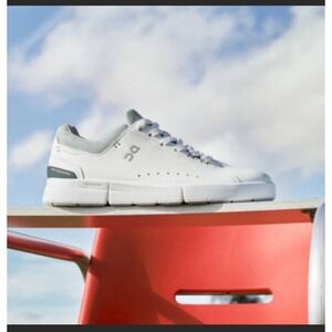 On Running The Roger Advantage Shoes Womens Size: 9.5